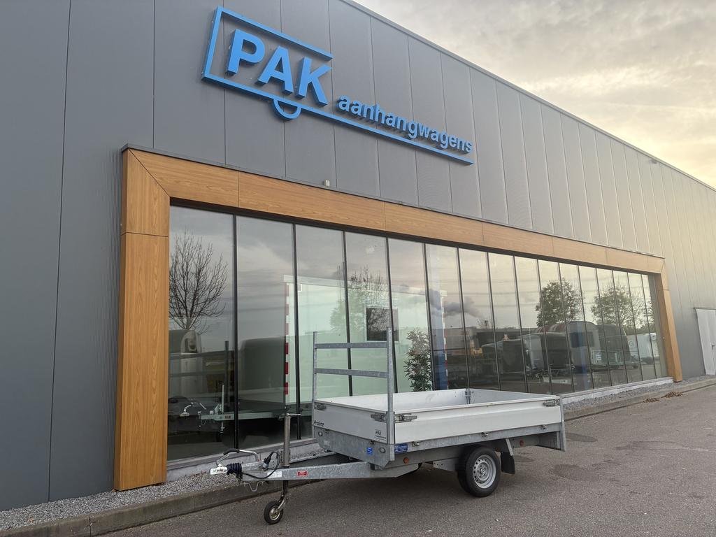 Tweedehands Proline Plateau 1 as geremd 250×130 1350kg 2015